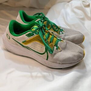 Nike Pegasus 40 Oregon Ducks Sample Running Shoes Men’s 9.5